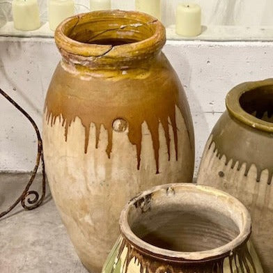 Provencial Pot with Ochre Glaze