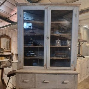 Pine Work Shop Vitrine Drawers in Bottom (Old Glass)