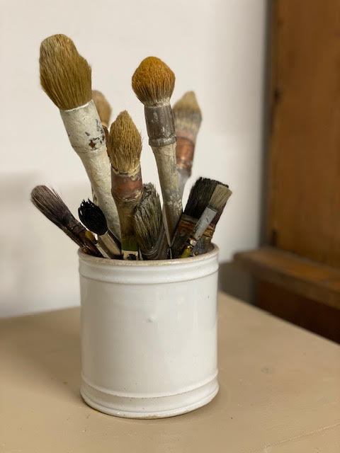 Sarreguemines Pot with Brushes