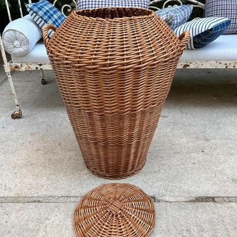 Large Basket with Top