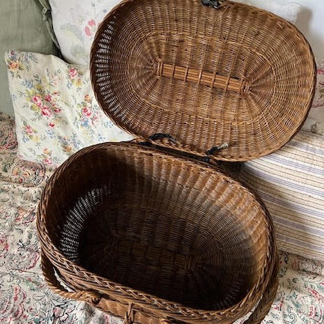 Wicker Basket with Handles and Lid