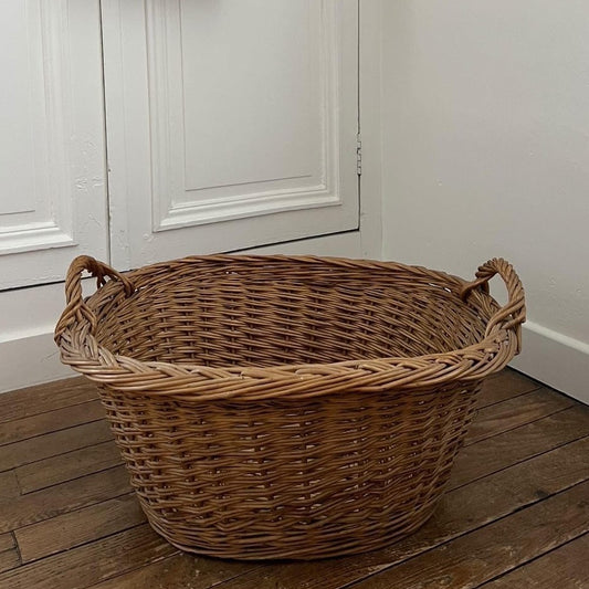 Oval Wicker Basket with Braid on Edge