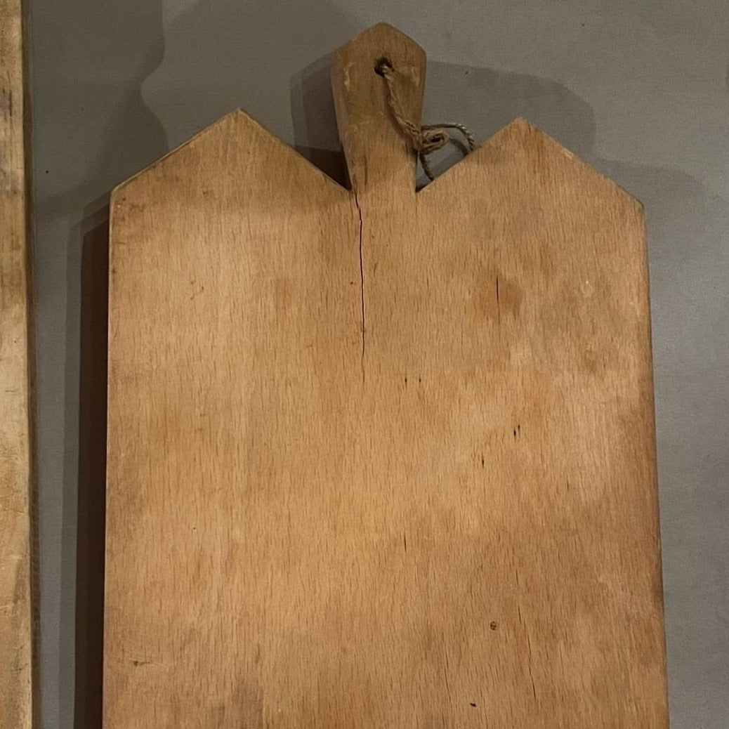 Thick Cutting Board with High Shoulders